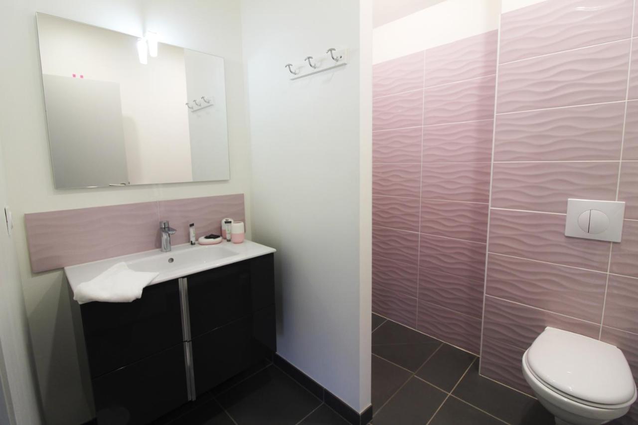 Apartamento Plein Sud avec Jacuzzi Privatif et parking privé Sarlat Exterior foto